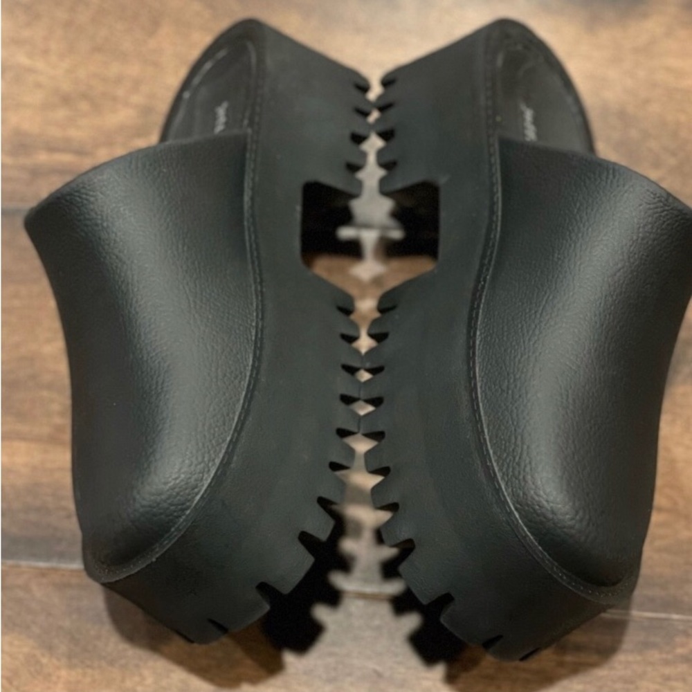 Jeffrey Campbell Clogge Clog - Picture 4 of 16